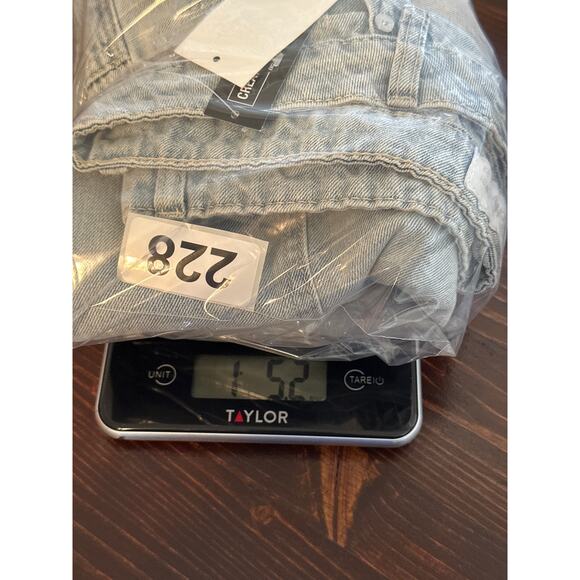 INDIGO REIN NWT Jeans  Sz 15 Distressed Lt Denim Cargo Wide Leg Skater Fit - Picture 12 of 12